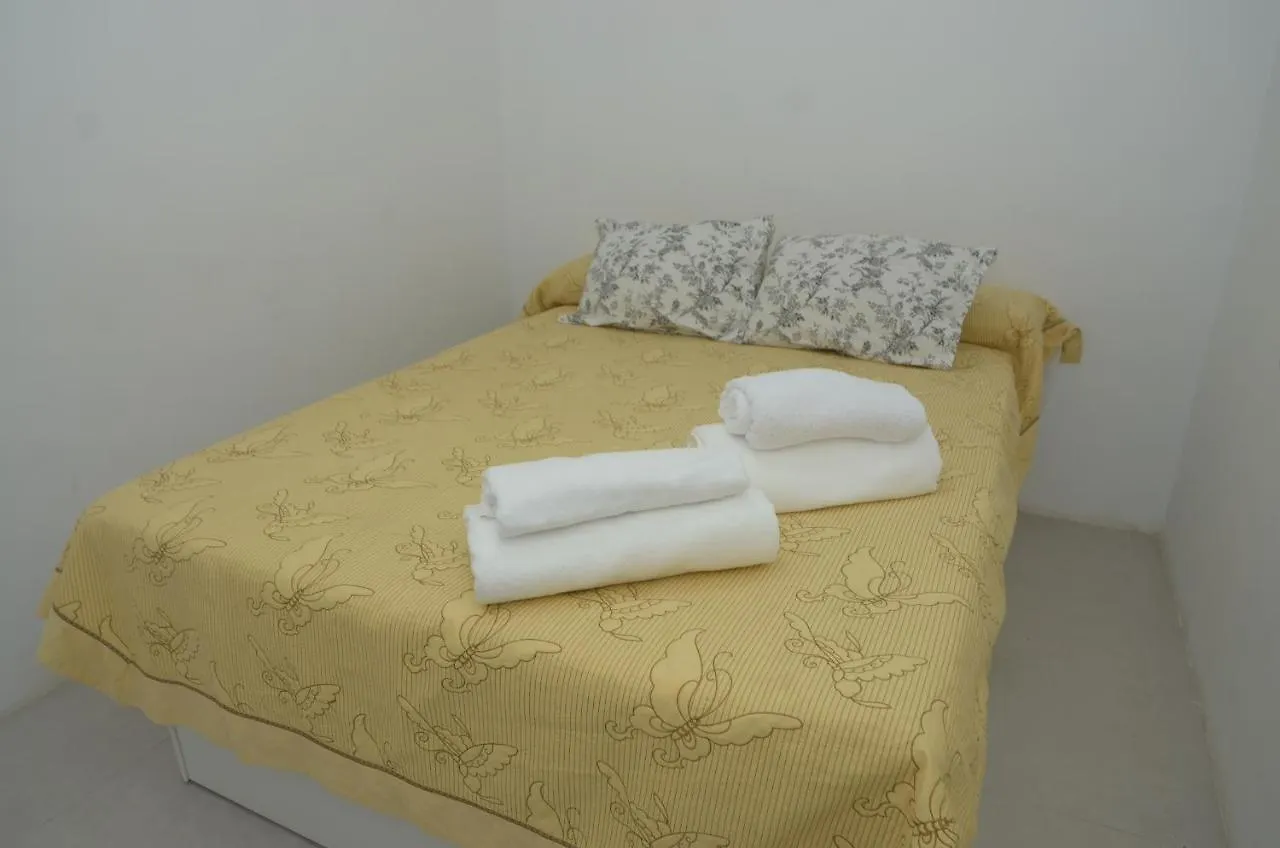 Tano'S Home 0*, Málaga España